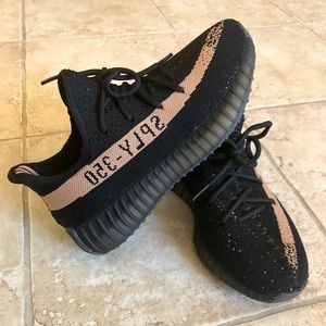 YEEZY 350 Boost black